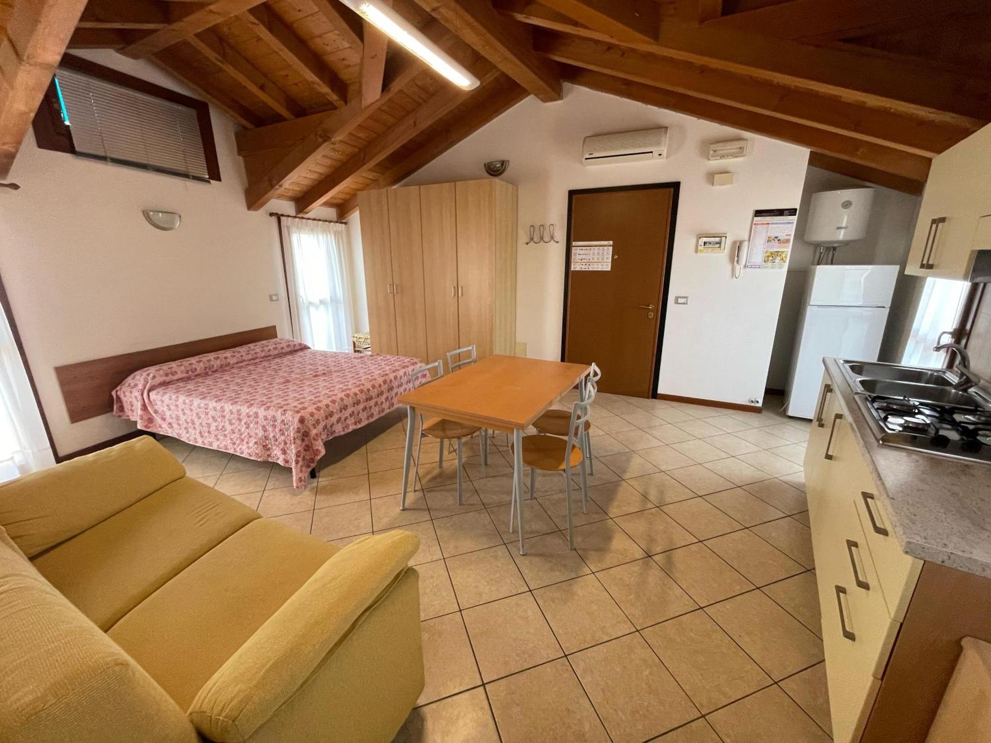 Residence Mediterraneo - Agenzia Cocal 카오를레 외부 사진